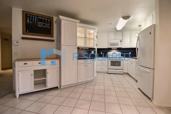 Photo - 8653 Avondale Rd NE