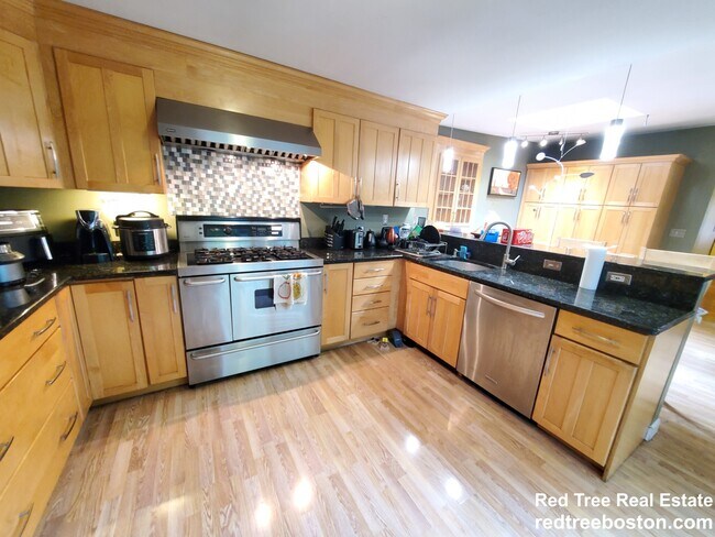Photo - 15 White Pl