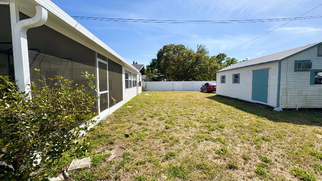 Photo - 232 SE Monroe Cir N