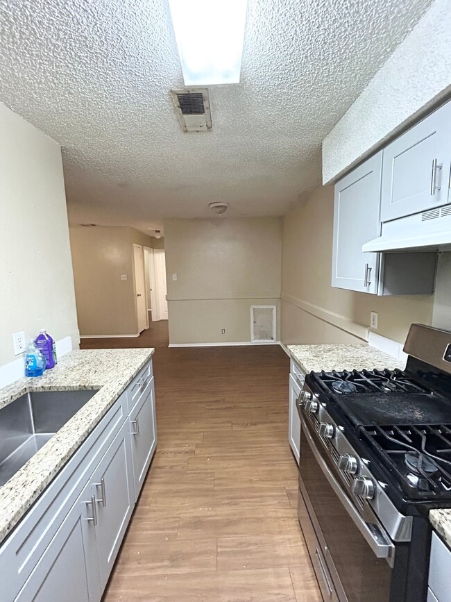 Photo - 12803 Chromite St Unit B