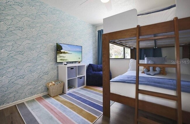 Photo - 10075 W Bay St