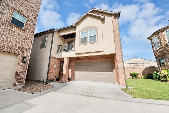 Photo - 11045 Upland Forest Dr