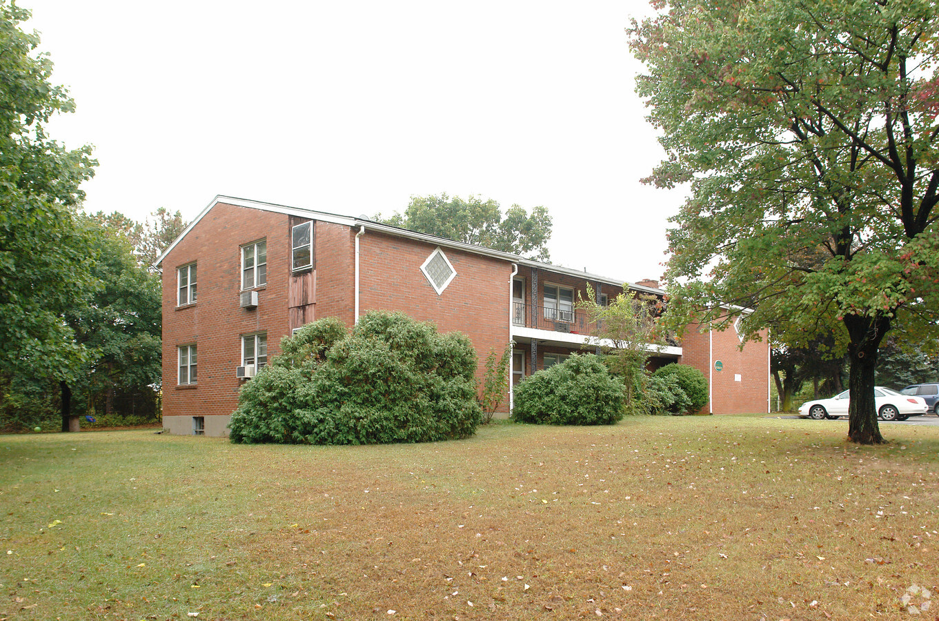 Photo - 700 Middle St Apartments