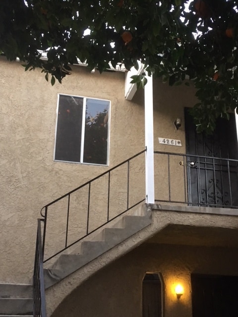 Photo - 4261 1/2 Garthwaite Ave Unidad 4261 1/2