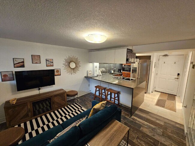 Photo - 1833 N Williams St Unit Apt 108