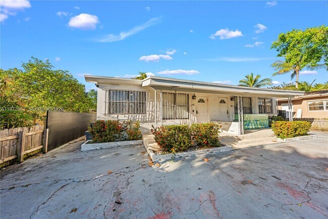 Photo - 581 NW 113th St Unit 581