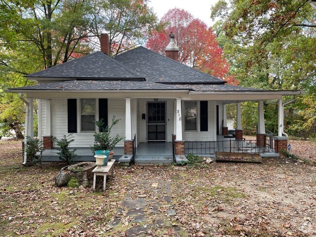 Building Photo - 3 bed 1 bath home in Asheboro!