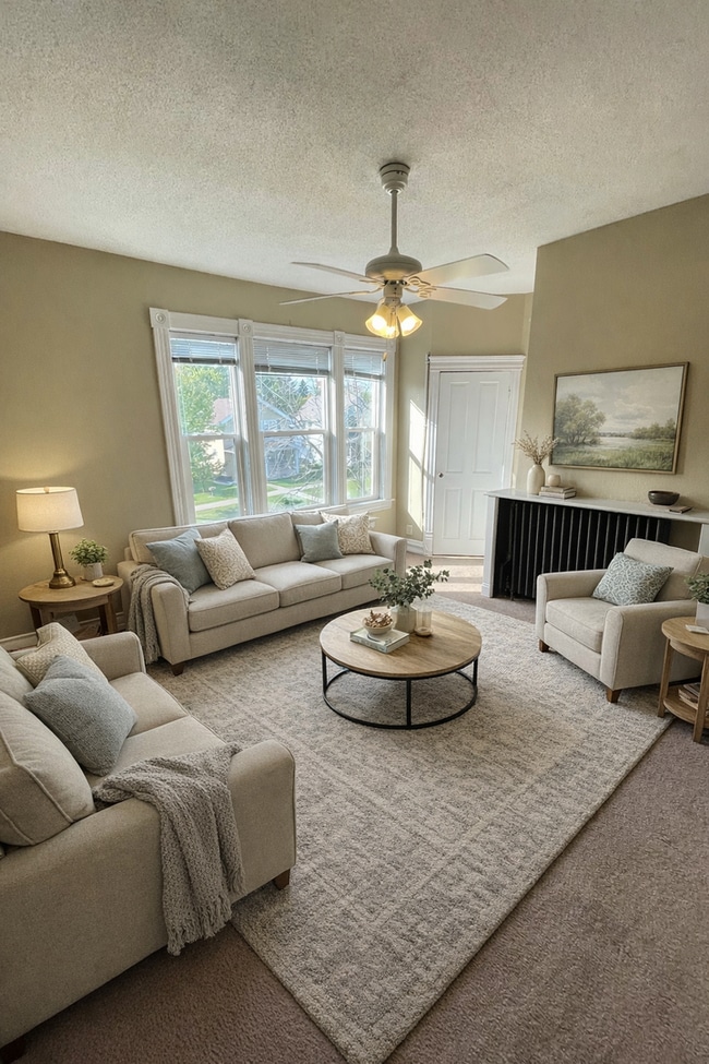 Photo - 4729 McCulloch St Unit 2