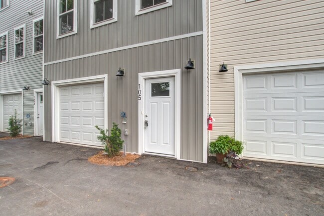 2161 W Jimtown Dr