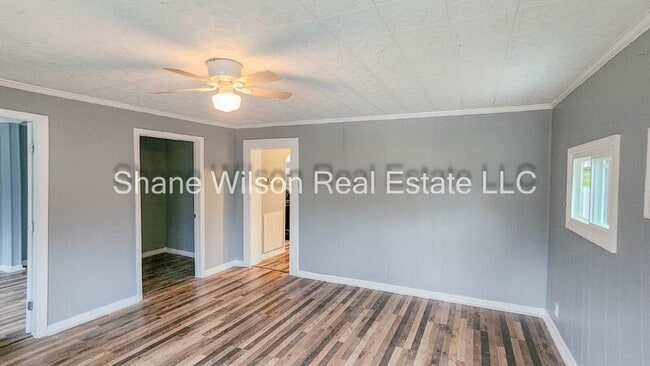 Photo - 5327 Lee Ave