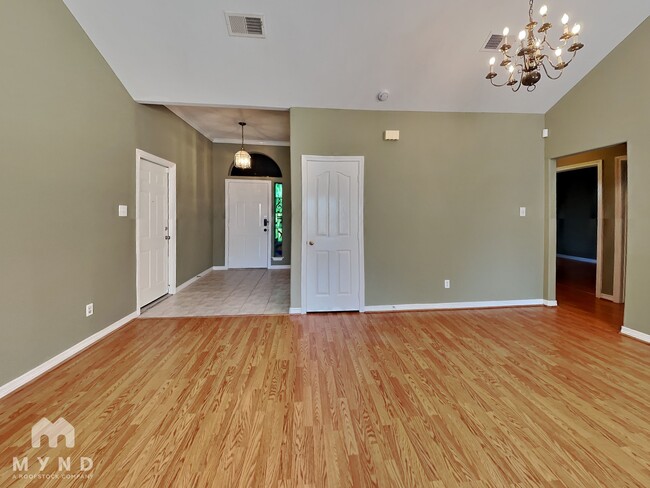 Photo - 7330 Foxport Ln