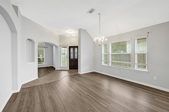 Photo - 2311 Falcon Knoll Ln