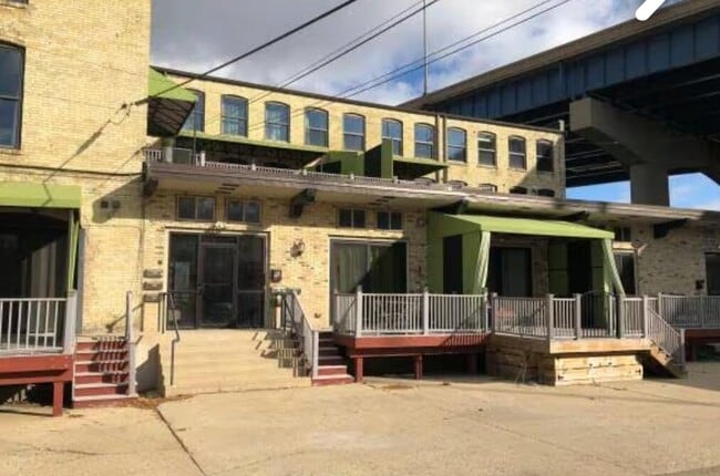 Photo - 602 S 9th St