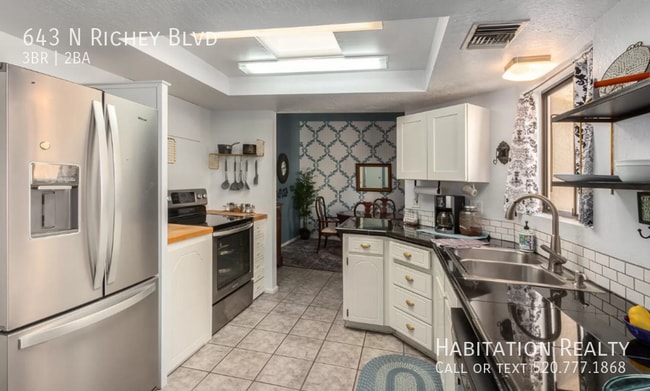 Photo - 643 N Richey Blvd