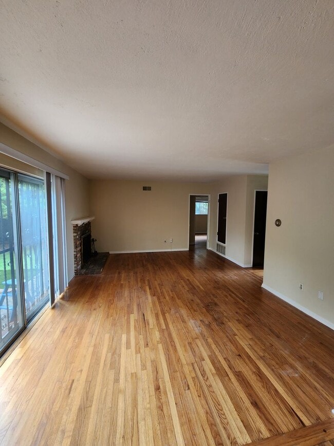 Photo - 2609 Elyssee St