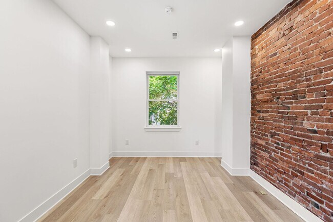 Photo - 4503 N 19th St Unit 2