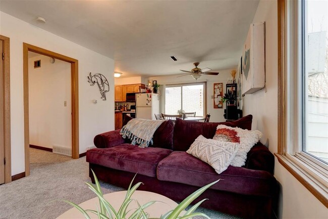 Photo - 814 Bowery St Apartments Unit 3