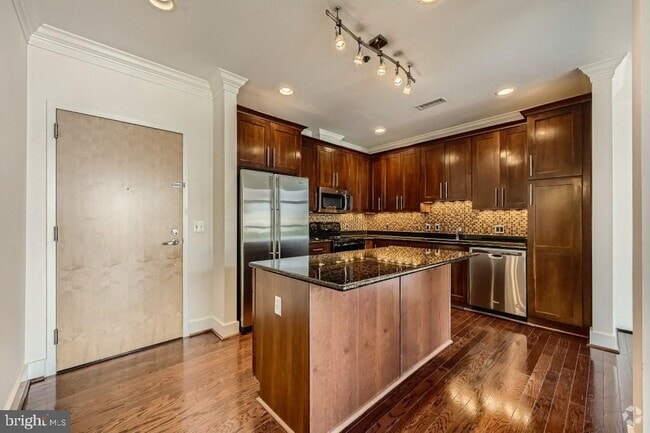 Building Photo - 2772 Lighthouse Point E Unit 301