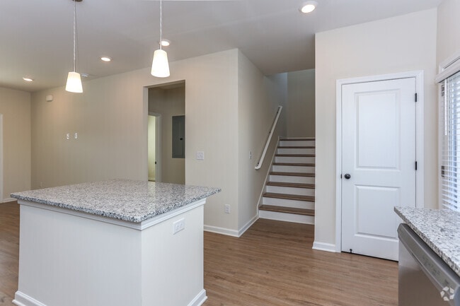 3BR, 3BA - 1,375 SF - Legends Townhomes
