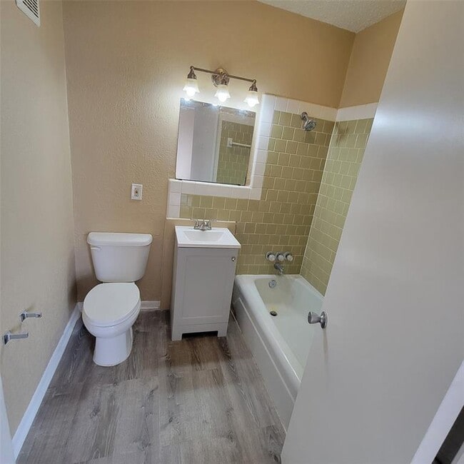 Photo - 802 Avenue K Ave Apartment Unit 4