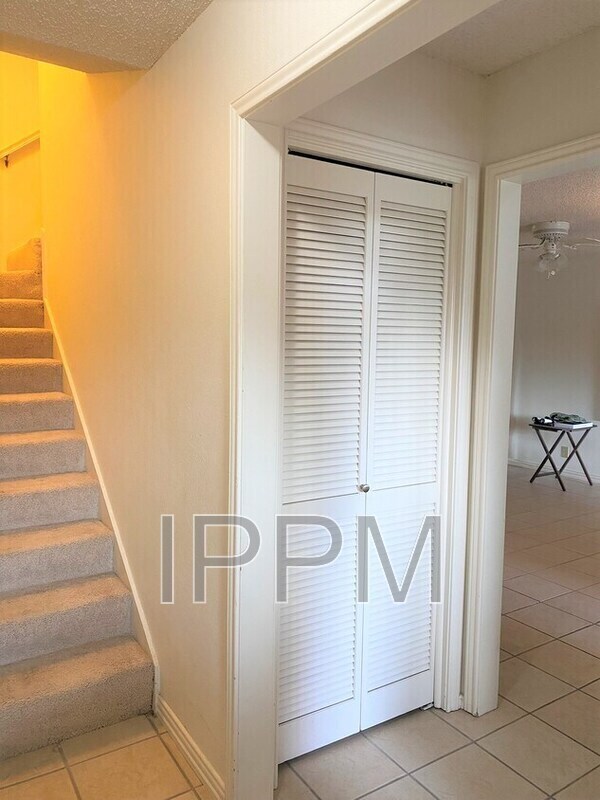 Photo - 5320 Guava Dr