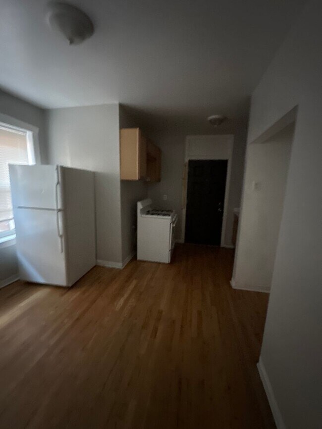 Photo - 8101 S Ingleside