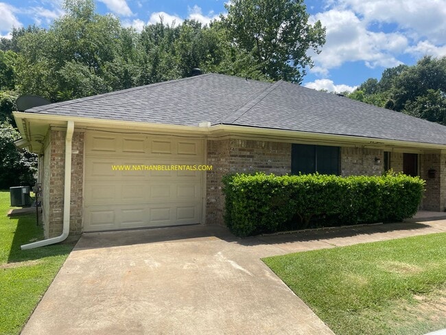 Photo - 2570 Culbertson St