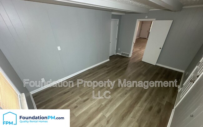 Photo - 1372 Doris Ave