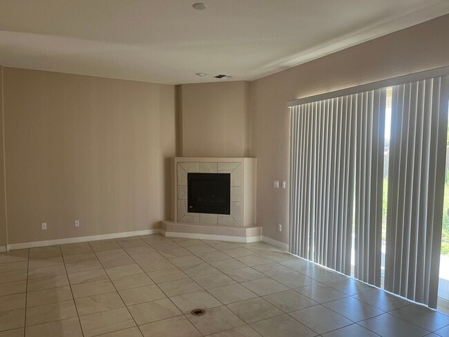 Photo - Three Bedroom-Two Bath-2.5 Car Garage ~ Gr...