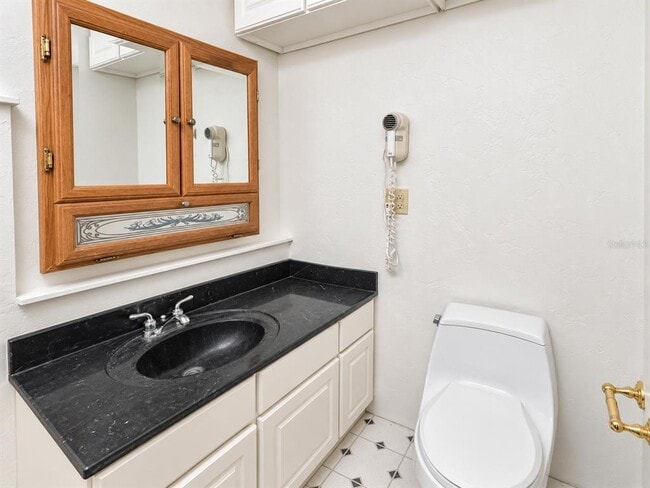 2616 SW 31st Pl Unit A