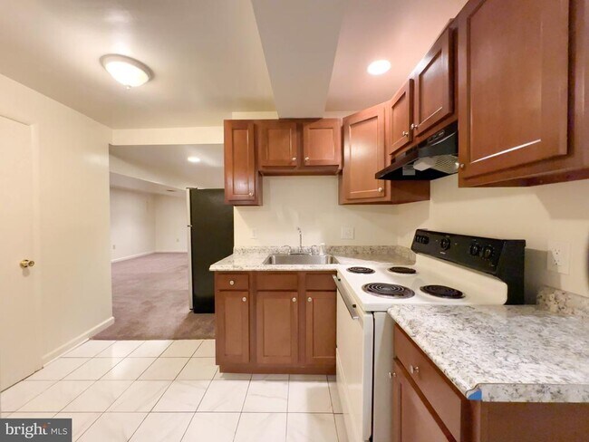 10508 Foxlake Dr