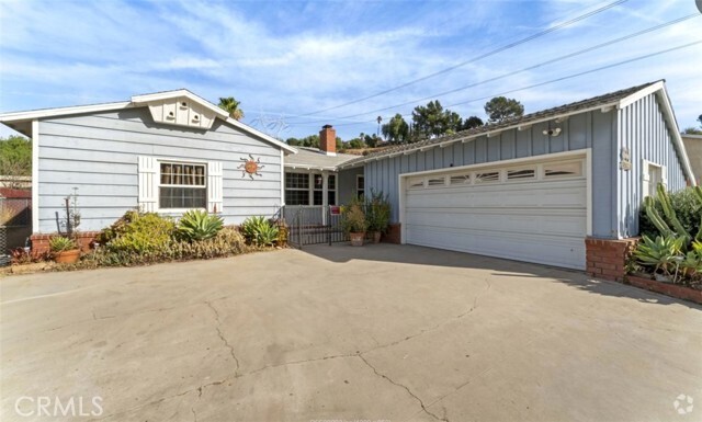 Building Photo - 10108 Stonehurst Ave Rental