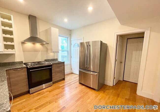 Building Photo - 31 Edison Green Rental