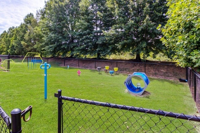 Crescent at Wolfchase Apartment Homes