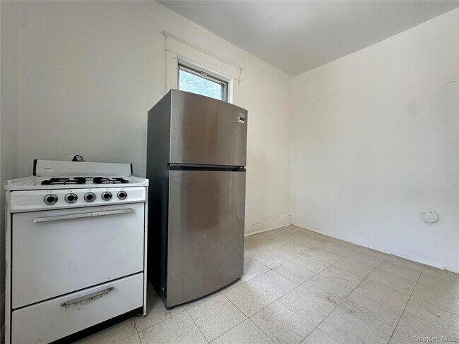 Photo - 51 High St Unit 2