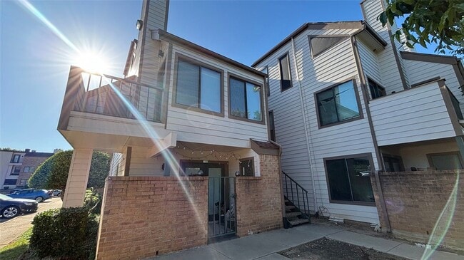 Building Photo - 2301 Basil Dr Unit F211