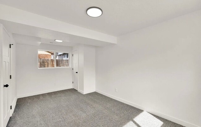 Building Photo - 4650 W 3100 S