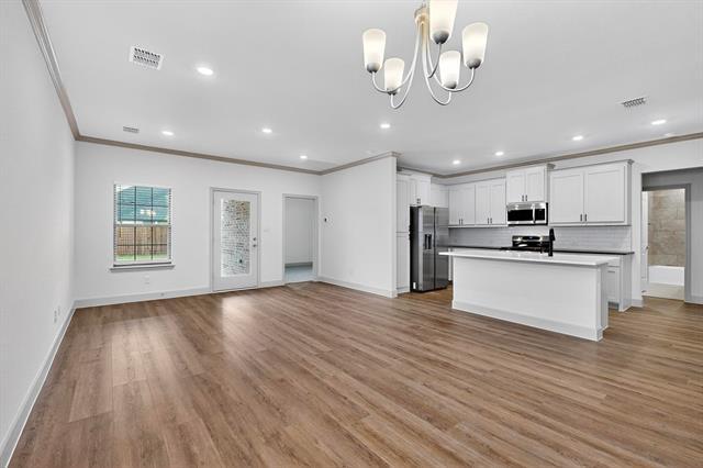 Photo - 560 Oak Crk Dr