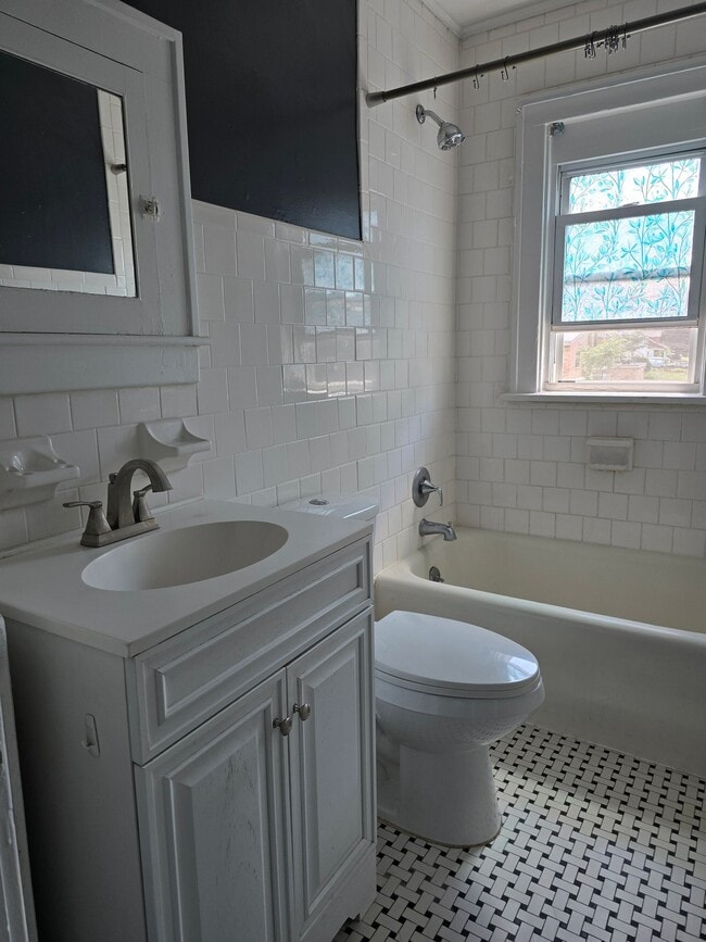 Photo - 1730 Union St Unit #3