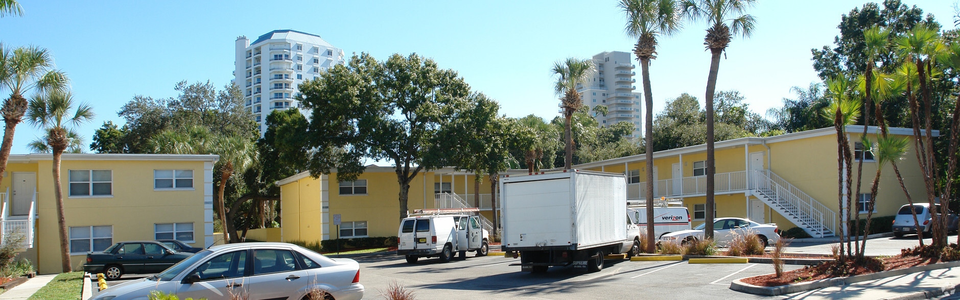 Bay Ceia Apartments - Bay Ceia Apartments