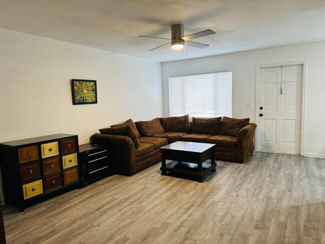 Photo - 3402 Cynthia Ln Unit 118