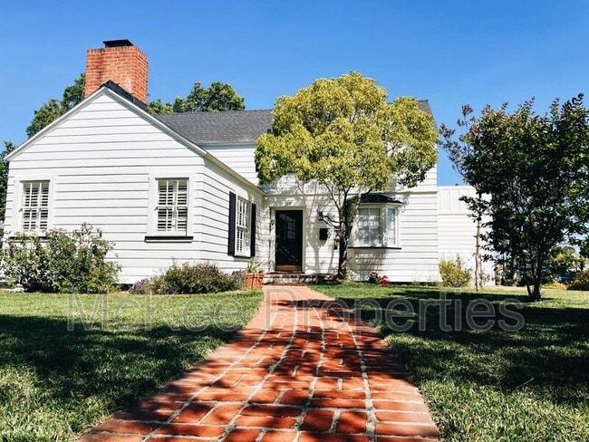 Building Photo - 277 B Ave