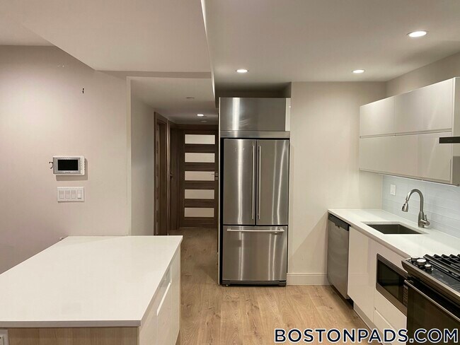 Photo - 118 Buttonwood St Unidad 3