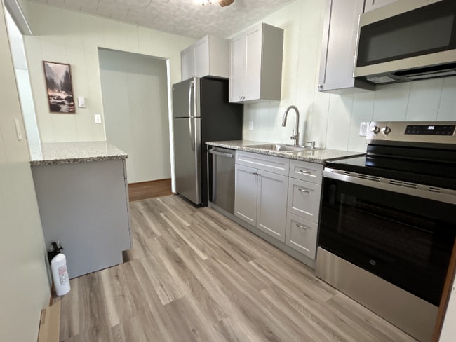 Photo - 802 Placer Ct