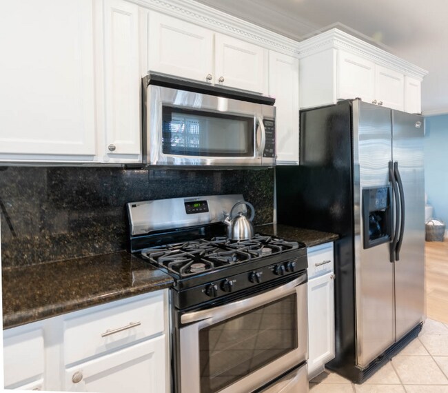 3666 5th Ave Unit Main