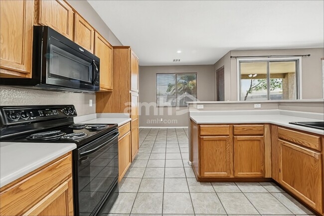 Photo - 2150 E Bellerive Pl