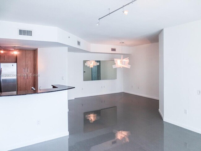 7900 Harbor Island Dr Unit 606