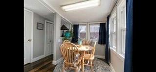 Photo - 427 W College St