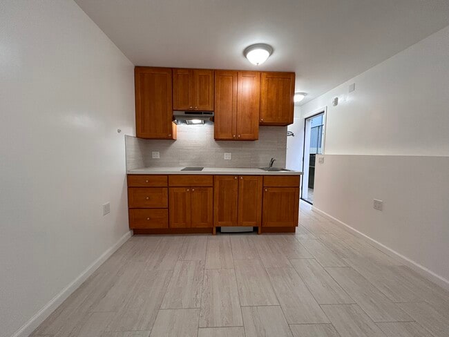 Building Photo - 4846 Balboa St Unit 2