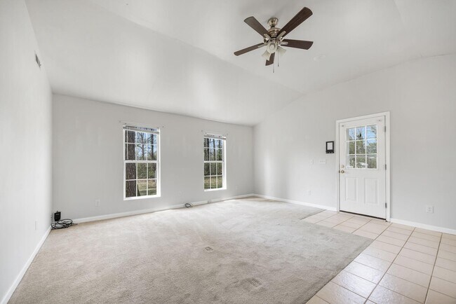 Photo - 208 Telegraph Rd